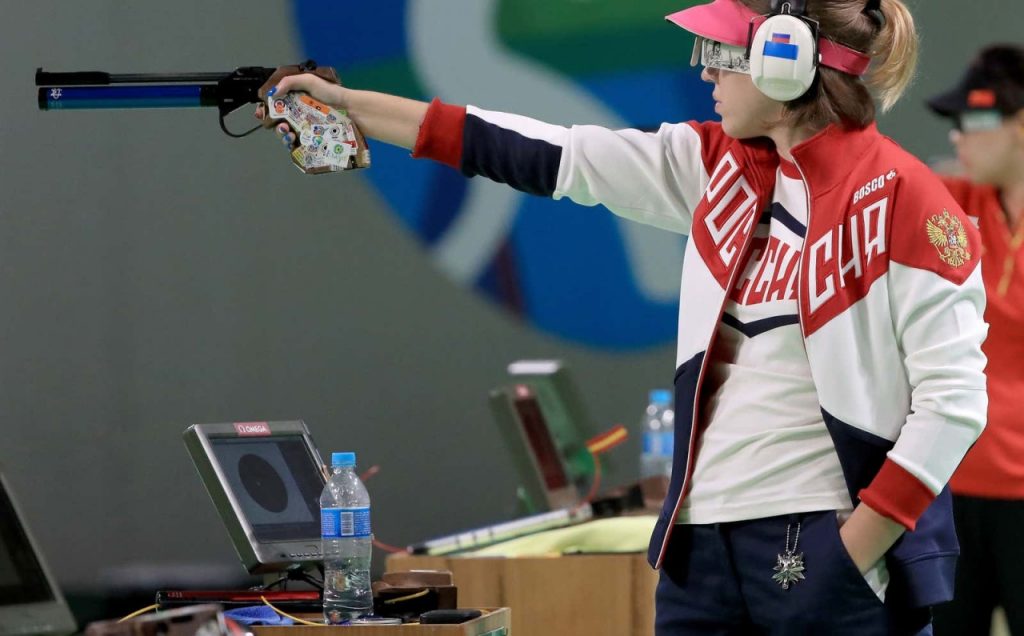 Vitalina Batsarashkina shooting at the Tokyo Olympics